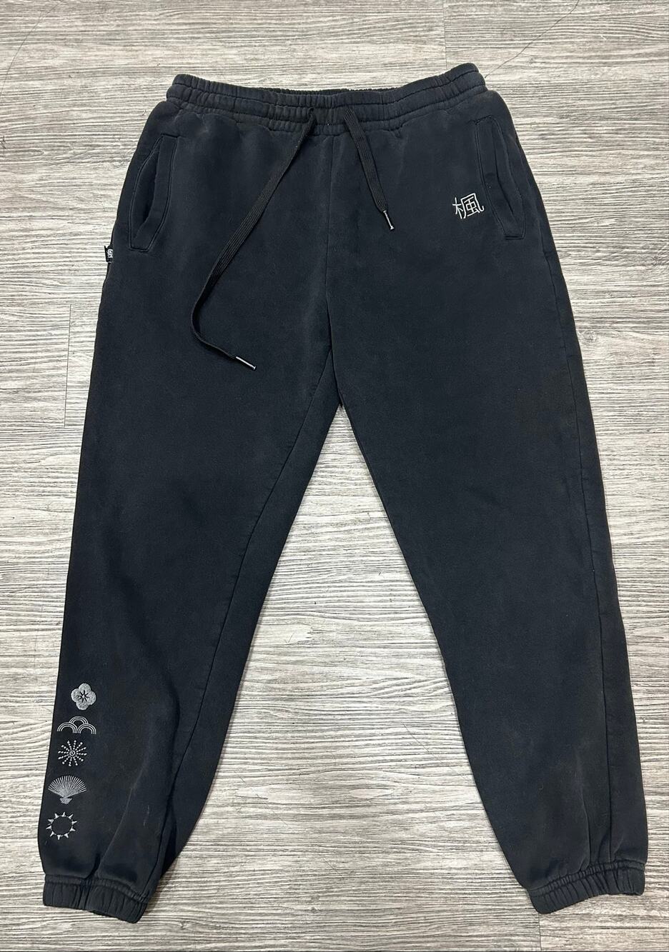 Kaze Japanese Kanji Kanji Graphic Sweatpants Black Joggers Men's Medium M